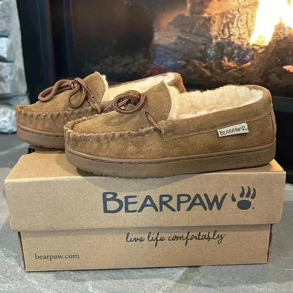 BEARPAW Moc II Youth, suede upper, sheepskin lined, rubber outsole slippers - Picture 3 of 9